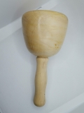 Bildhauer; Holzklpfel; 730 g; aus Buche und Esche
