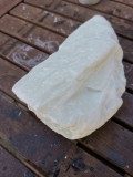 Speckstein mit Teelichtbohrung; aus Brasilien; wei; 0,75 kg