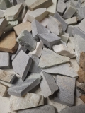Speckstein- Amulettsteine; Kunterbund aus unserem Sortiment; 1 kg
