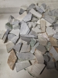 Speckstein- Amulettsteine; Kunterbund aus unserem Sortiment; 1 kg
