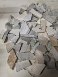 Speckstein- Amulettsteine; Kunterbund aus unserem Sortiment; 1 kg