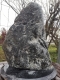 Specksteinsule; Brasilien; dunkelgrau mit schwarzen Punkten;18.050 kg
