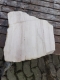 Alabaster; Scheibe; transparent- wei; mit dunklen Streifen; 3.430 kg